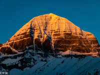 赵露思陷入整容风波后，造型师辟谣整容，张大大也为其发声